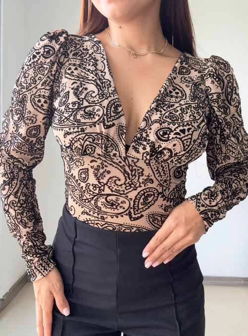 Body Manga Larga Cuello V Estampado