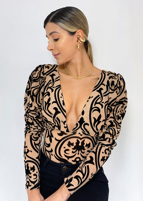 Body Manga Larga Cuello V Estampado