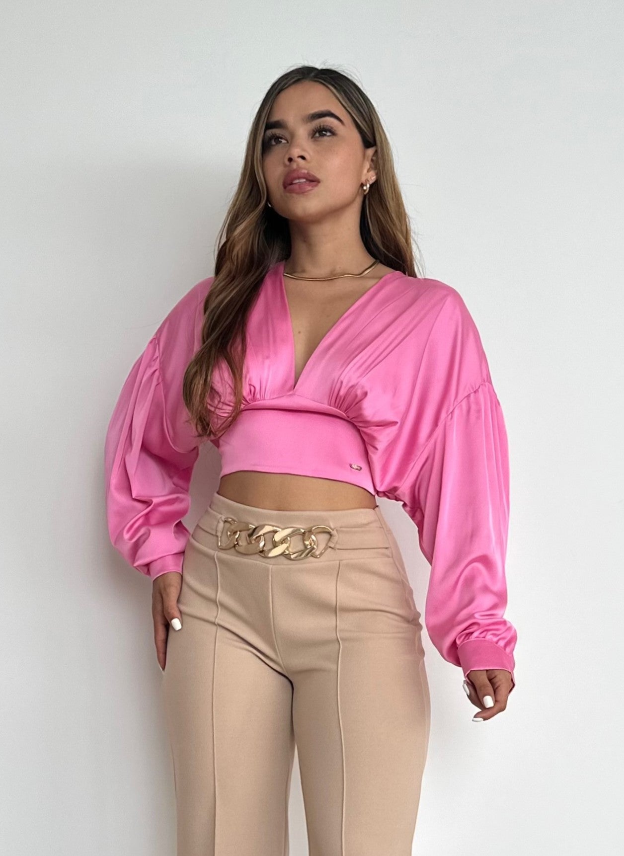 Blusa Cuello V Manga Larga Amarrar Atras