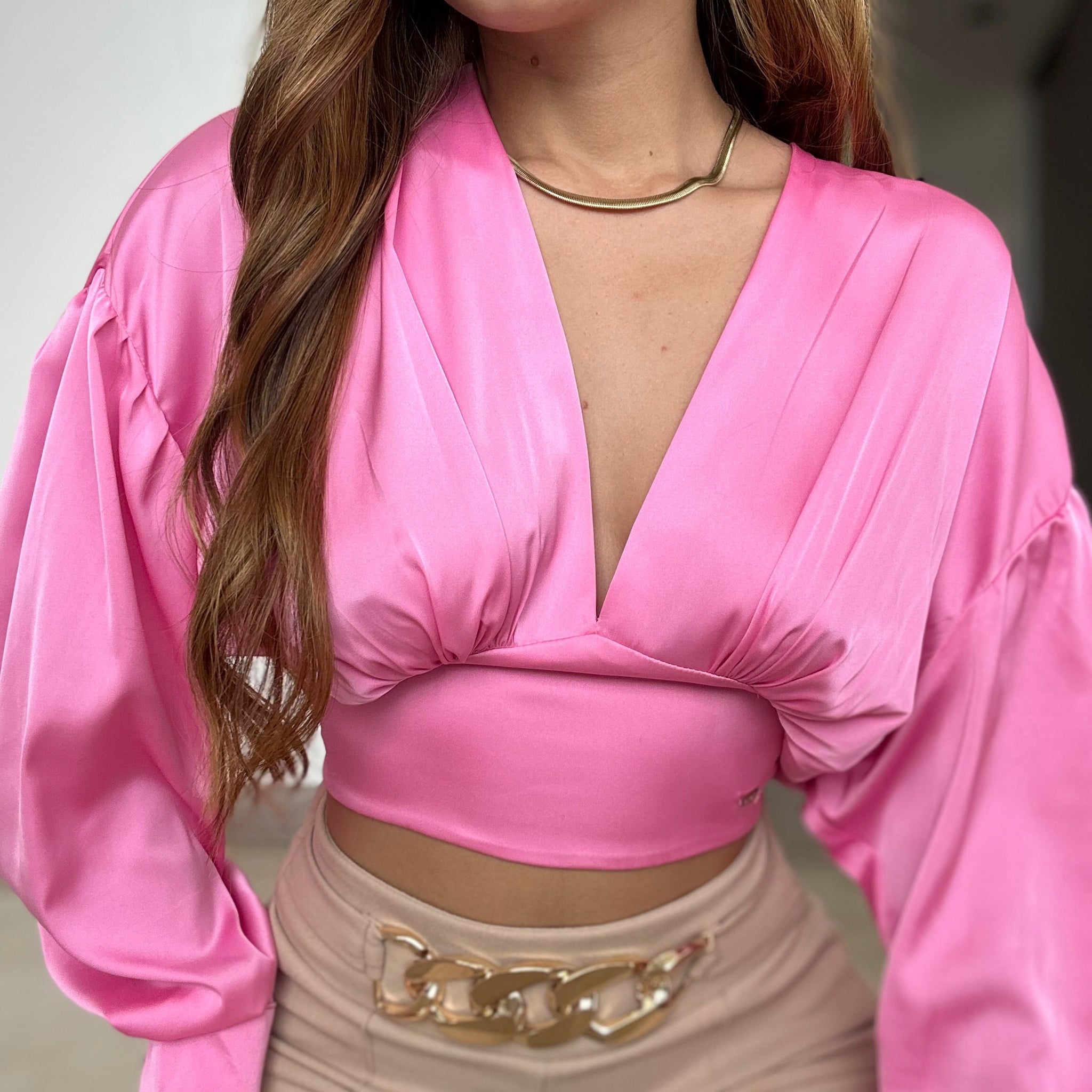 Blusa Cuello V Manga Larga Amarrar Atras