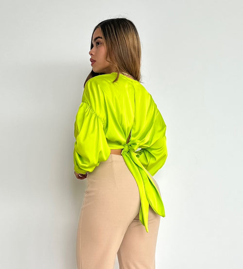 Blusa Cuello V Manga Larga Amarrar Atras