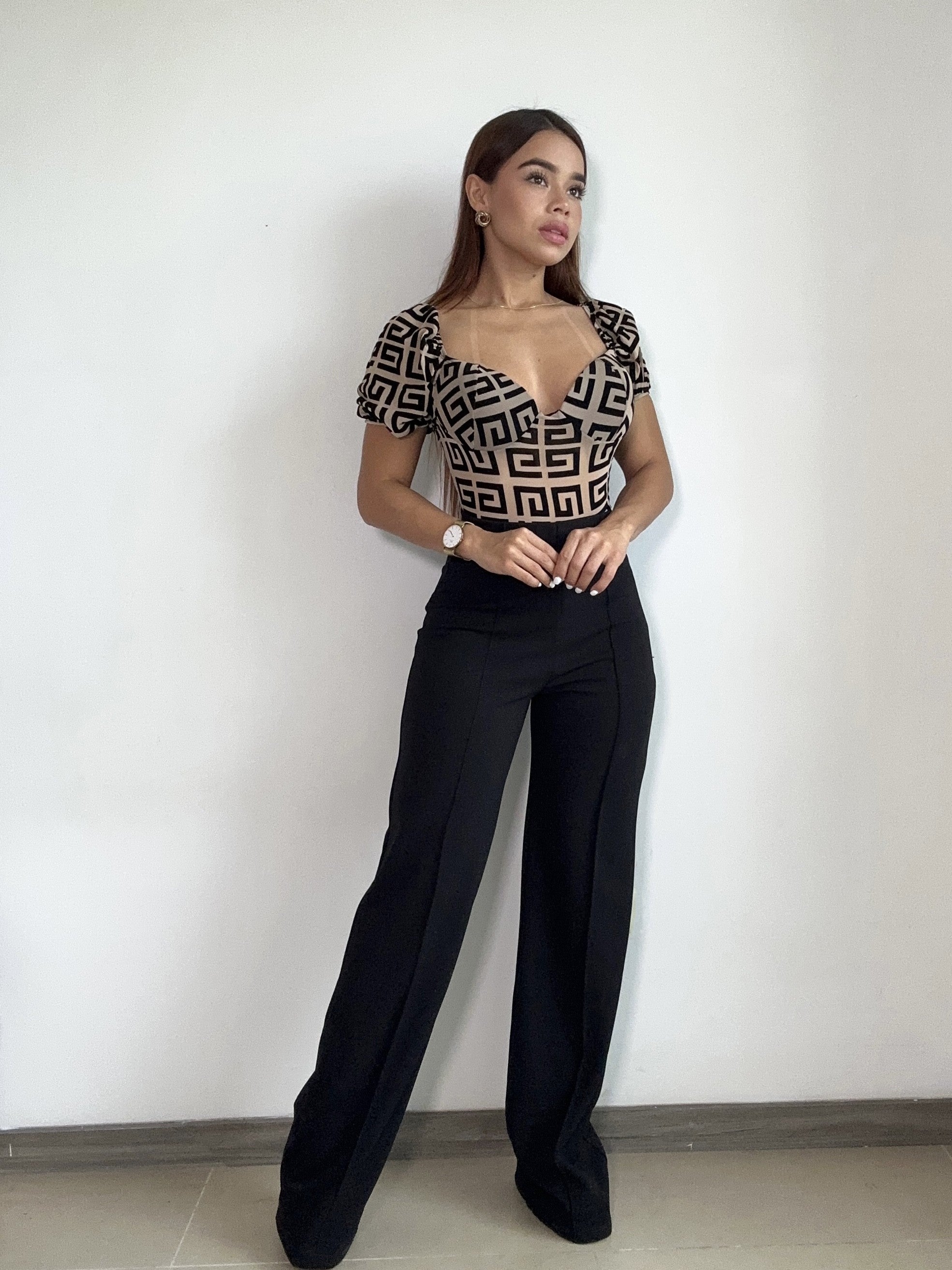 Blusa Corta Escote Corazon Manga Corta