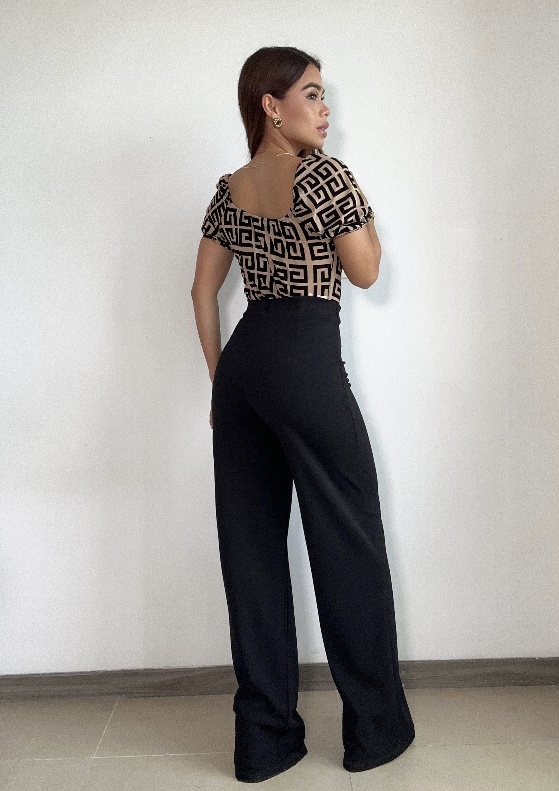 Blusa Corta Escote Corazon Manga Corta