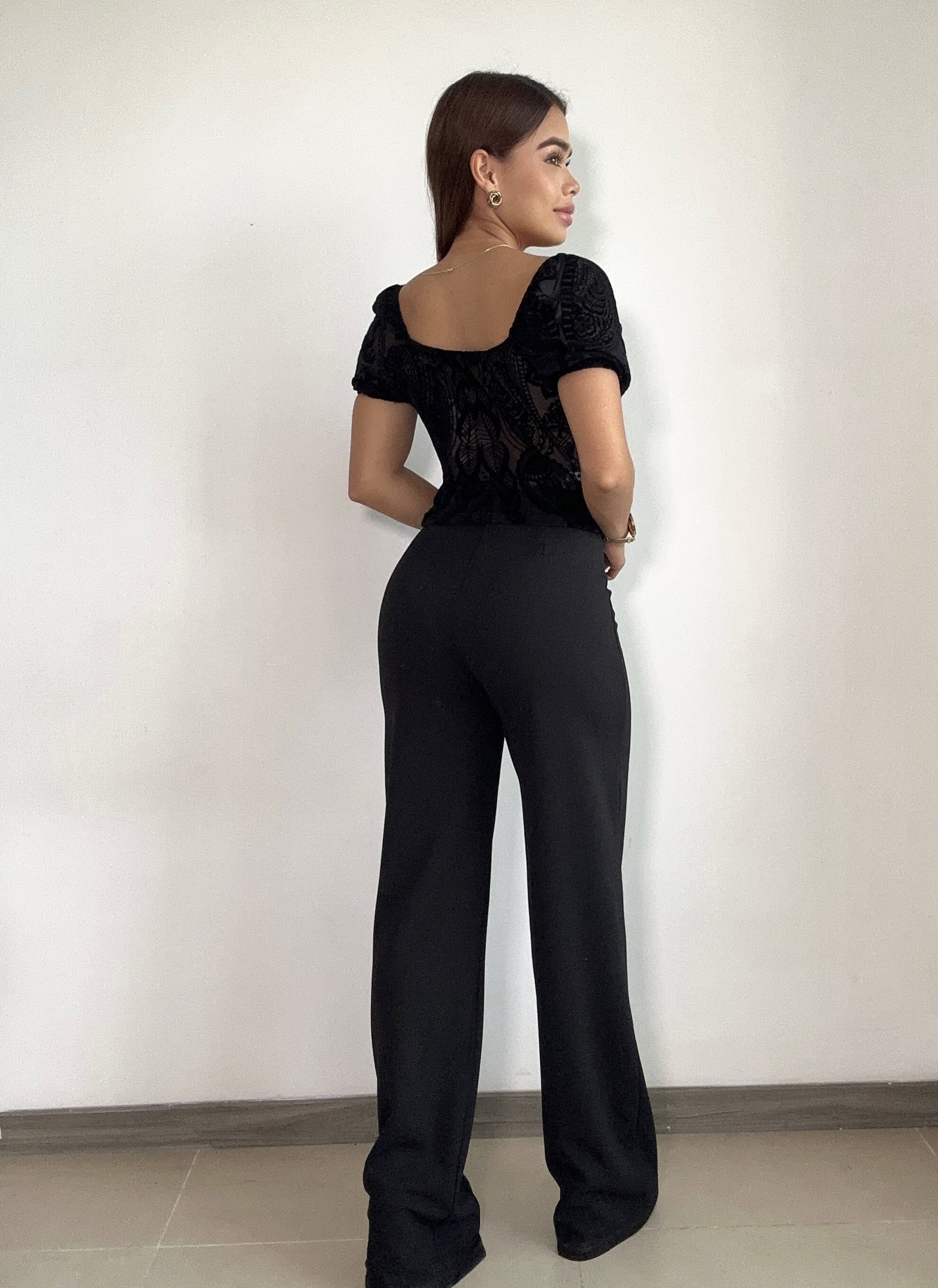 Blusa Corta Escote Corazon Manga Corta