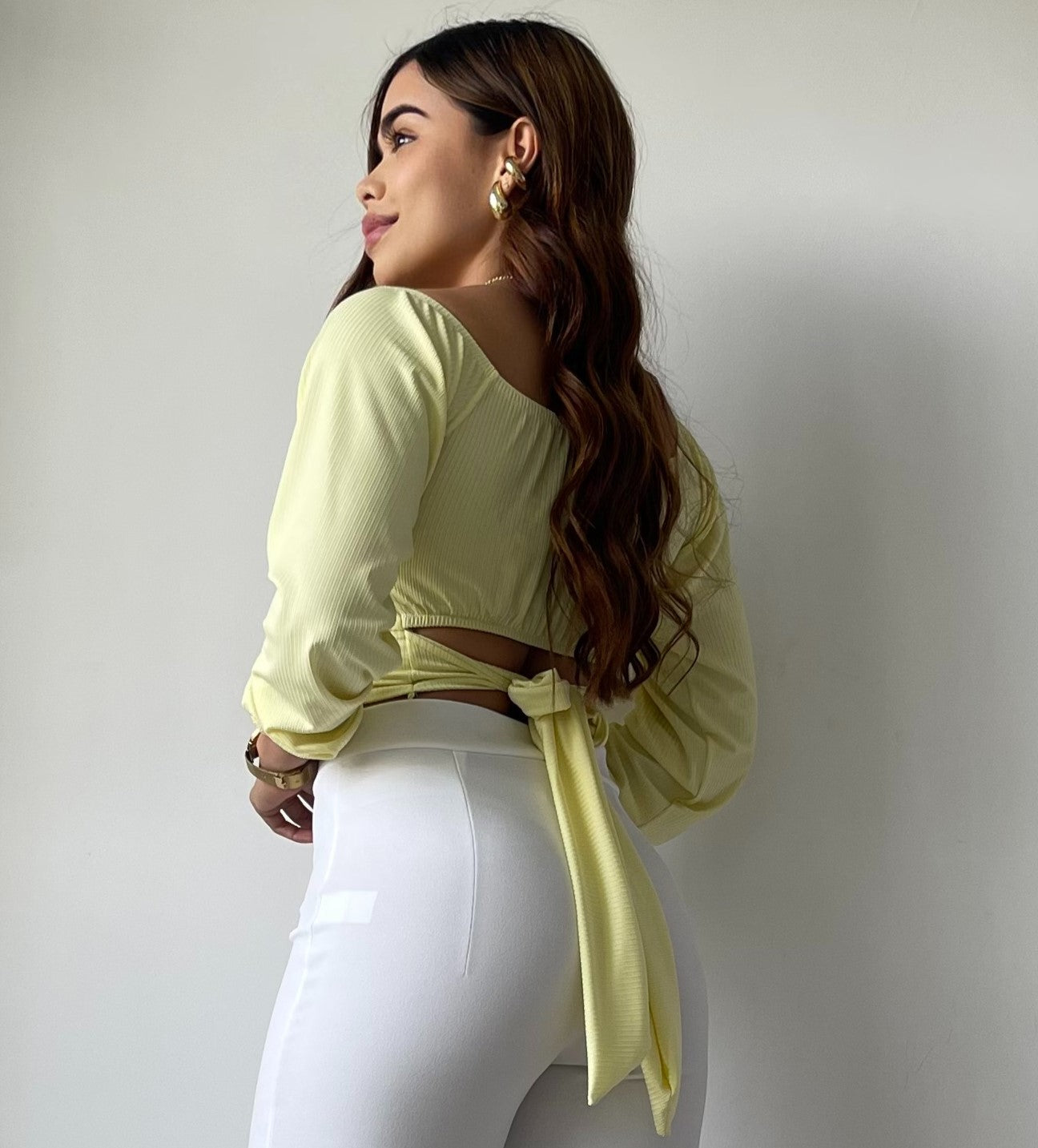 Blusa Manga Larga Tiras Amarrar Cintura