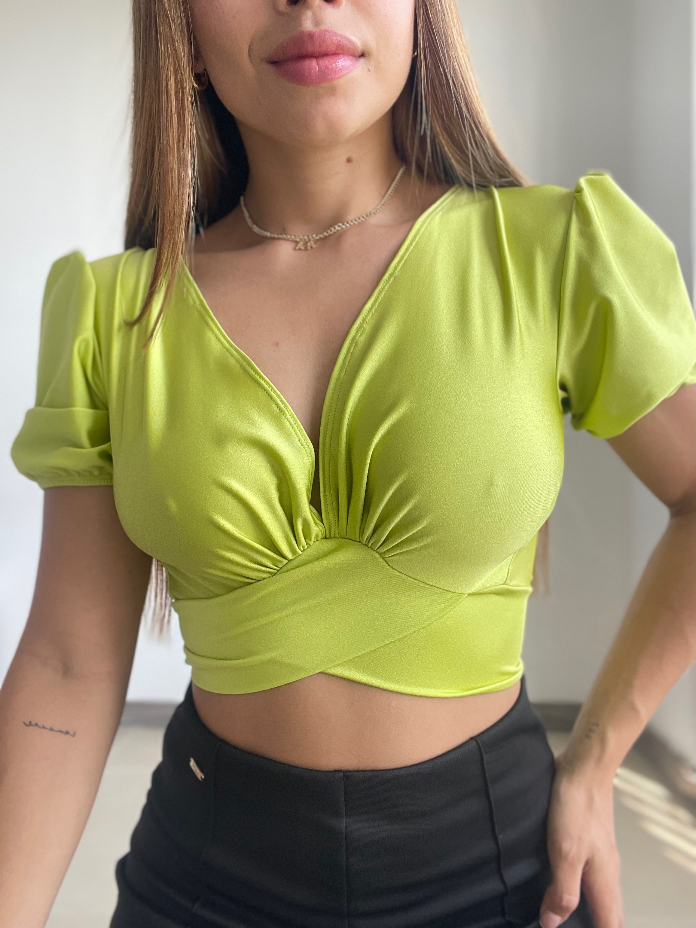 Blusa Manga Corta Amarrar Cuello V