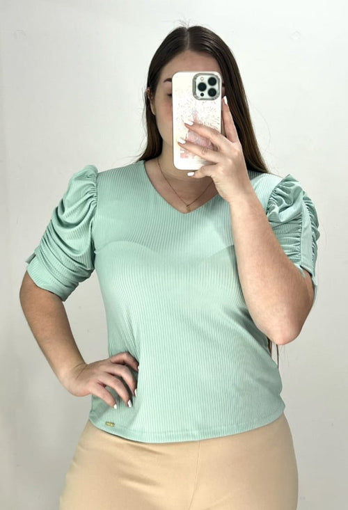 Blusa Cuello V Manga Corta Zurcida