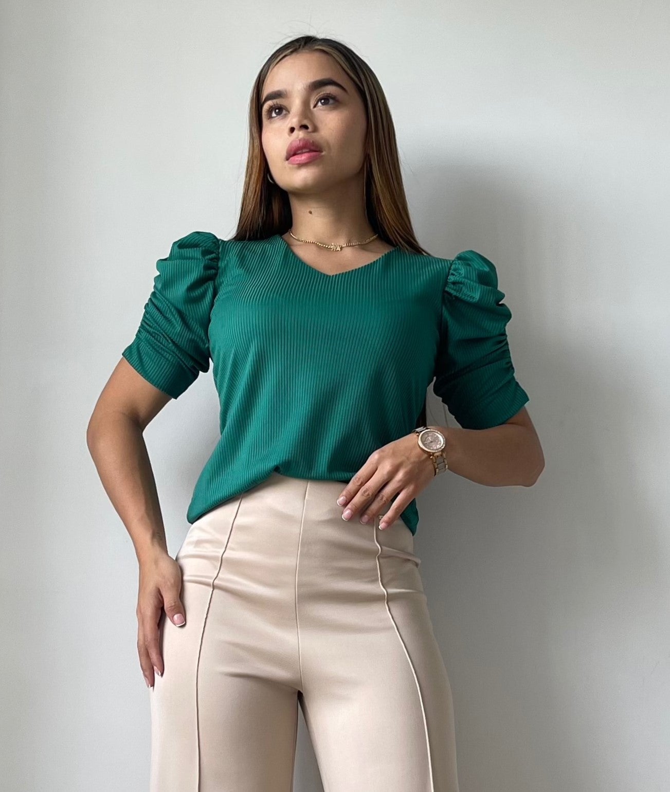 Blusa Cuello V Manga Corta Zurcida