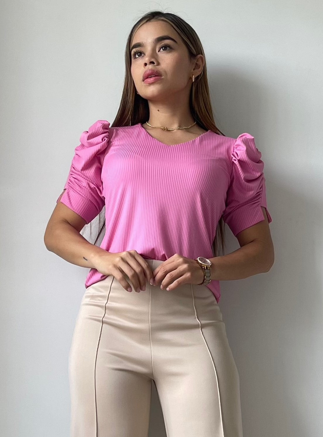Blusa Cuello V Manga Corta Zurcida