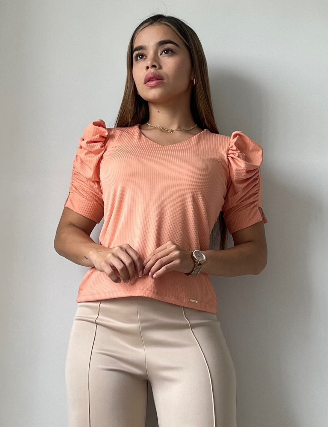 Blusa Cuello V Manga Corta Zurcida