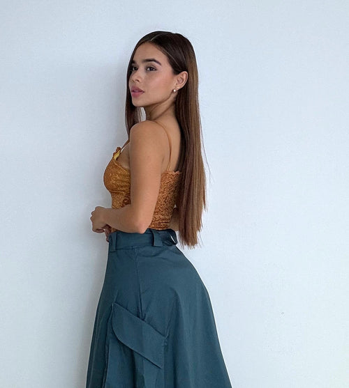 Crop Top Tiras Encaje Copas