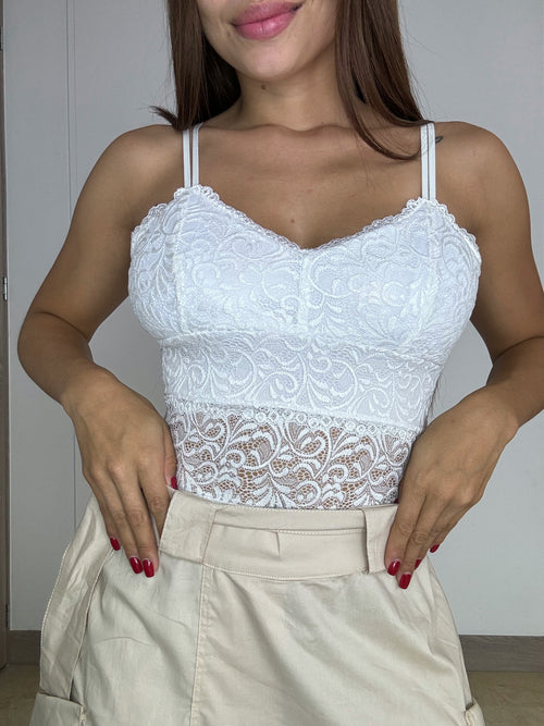 Crop Top Tiras Encaje Copas