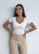 Blusa Cuello V Arqueado Manga Corta