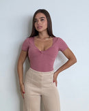 Blusa Cuello V Arqueado Manga Corta