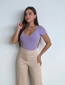 Blusa Cuello V Arqueado Manga Corta
