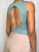 Body Manga Corta Abertura Espalda Redond