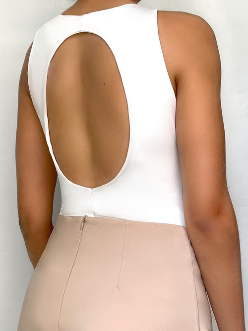 Body Manga Corta Abertura Espalda Redond