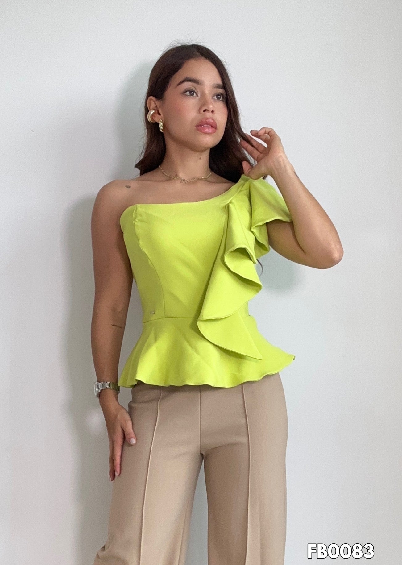 Blusa Asimetrica Bolero Lateral Cintura