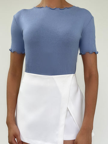 Blusa Runche En Las Mangas Y Cuello.