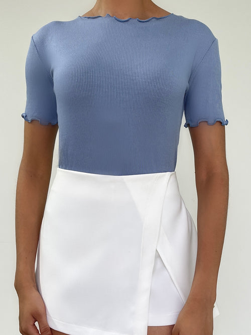 Blusa Runche En Las Mangas Y Cuello.