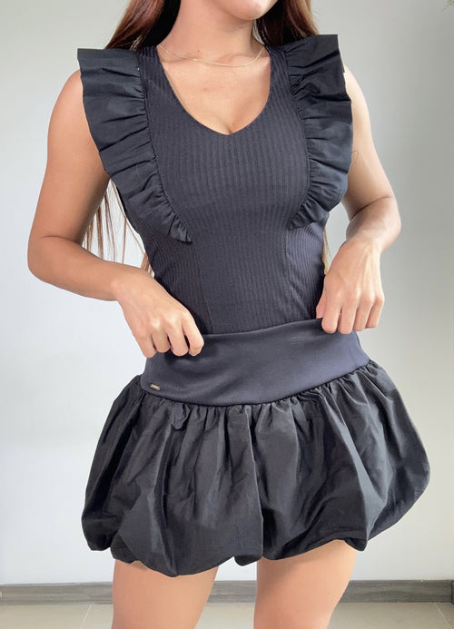 Blusa Sisa Cuello Redondo Con Volantes