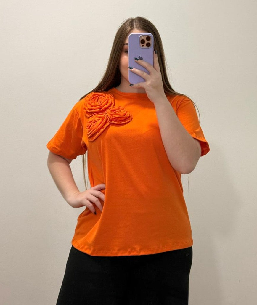 Camiseta Manga Corta Con Flores 3D Plus