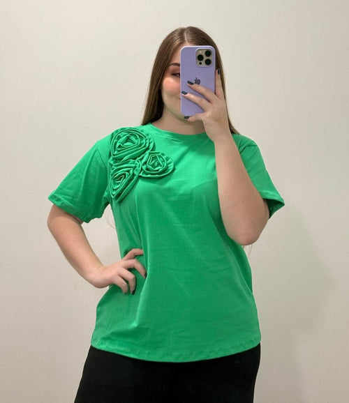 Camiseta Manga Corta Con Flores 3D Plus