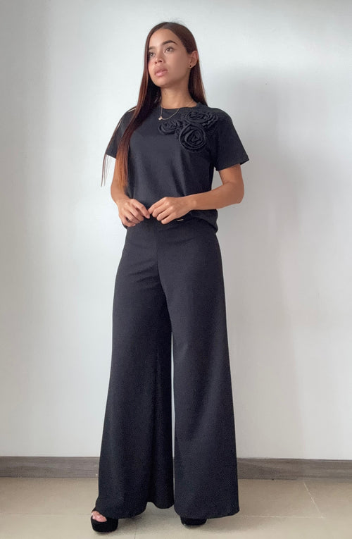 Camiseta Manga Corta Con Flores En 3D