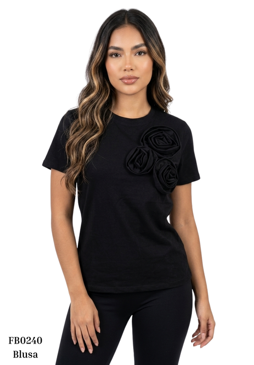 Camiseta Manga Corta Con Flores En 3D