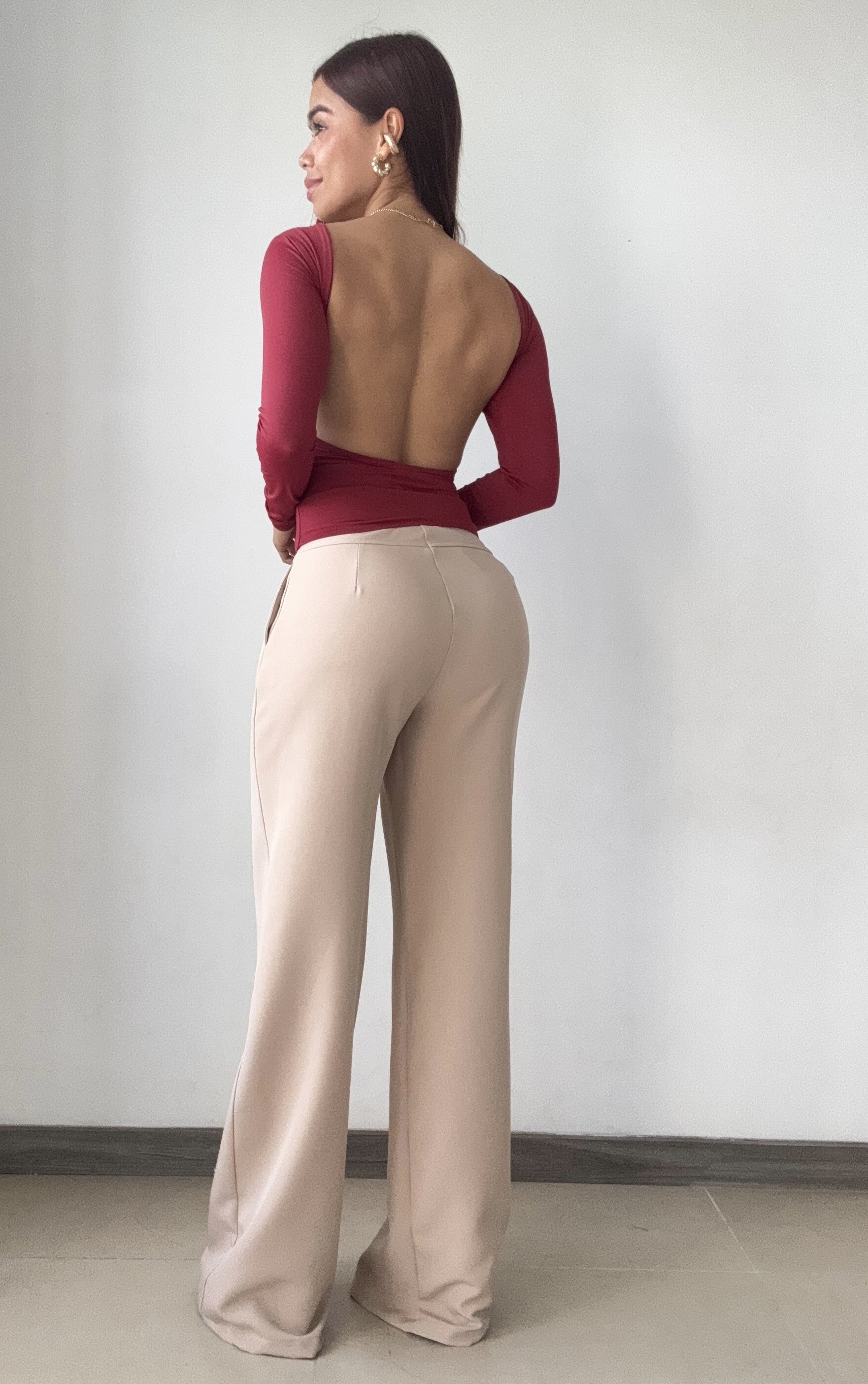 Blusa Manga Larga Escote Profundo Espald