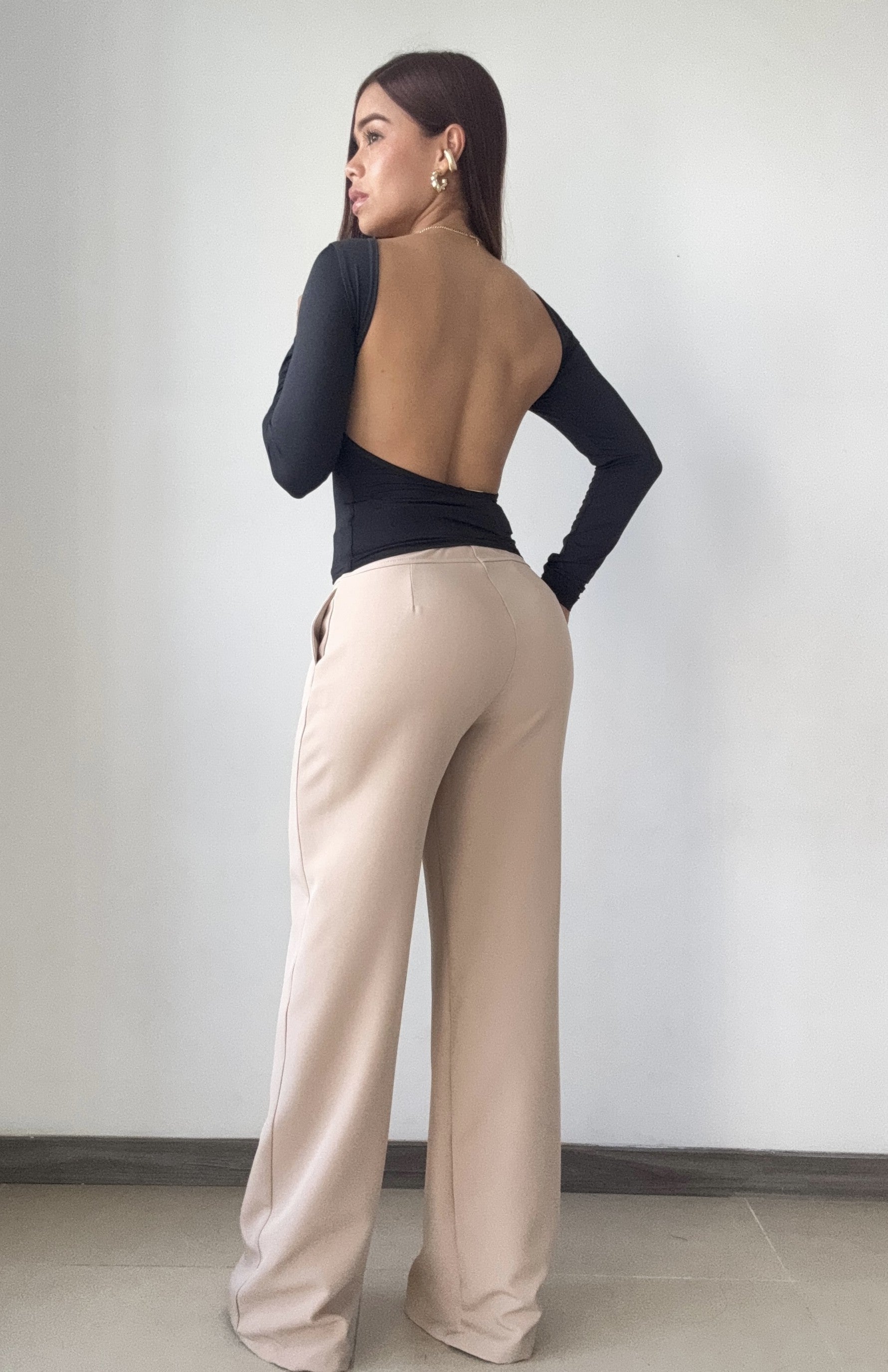 Blusa Manga Larga Escote Profundo Espald