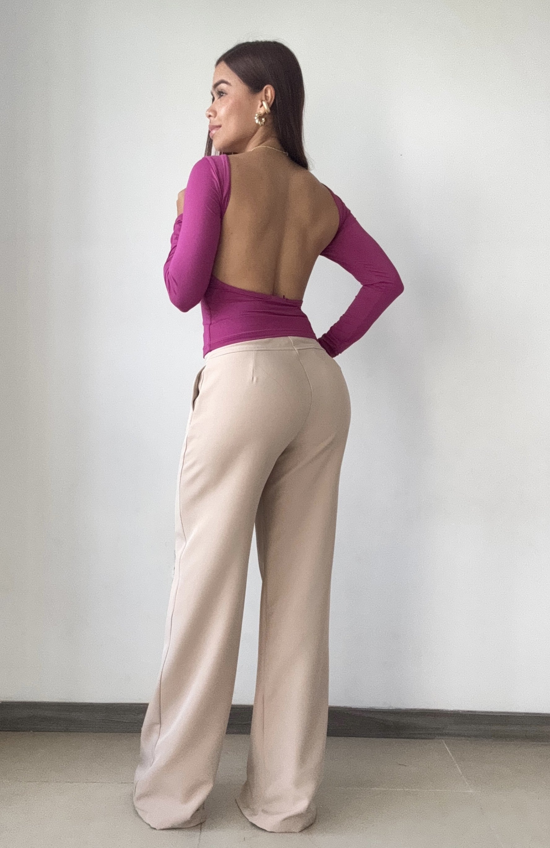 Blusa Manga Larga Escote Profundo Espald