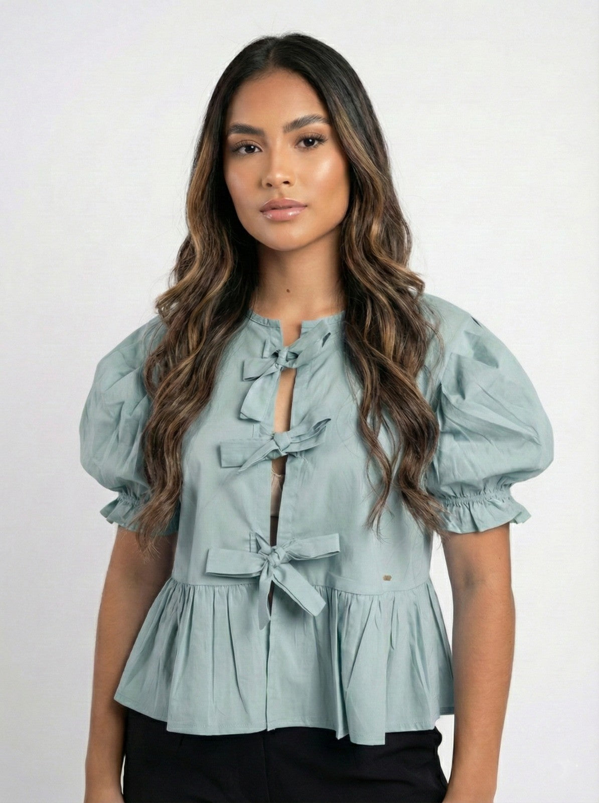 Blusa Manga Corta Con Volantes Amarrar
