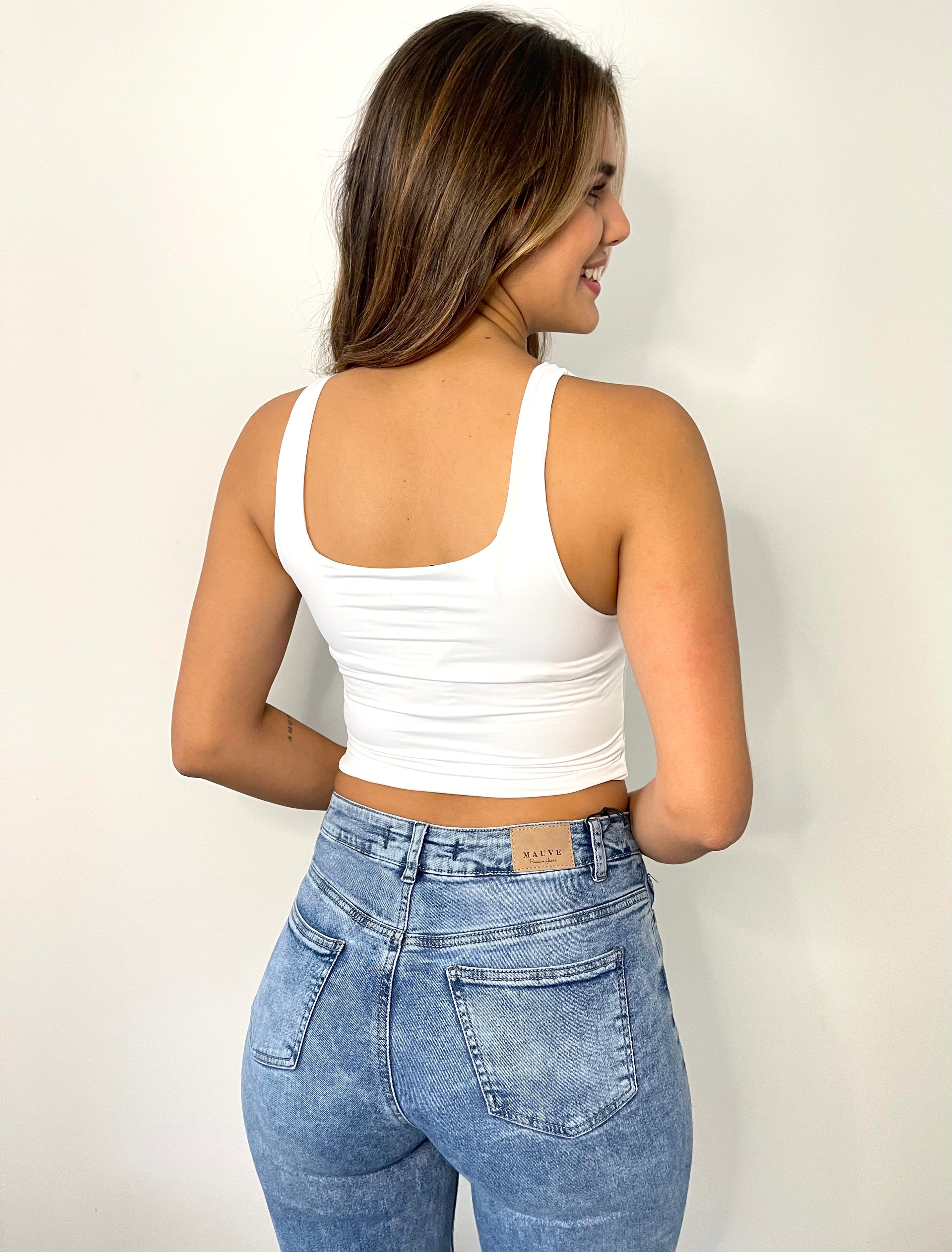 Crop Top Manga Sisa