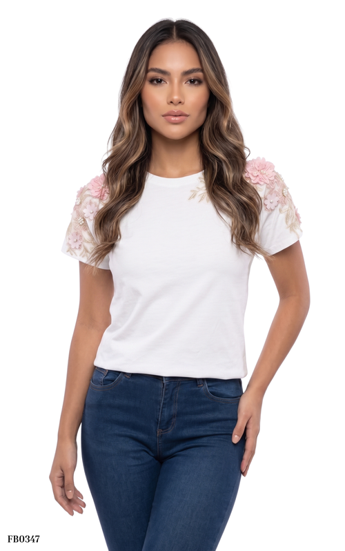 Camiseta Manga Corta Con Aplique