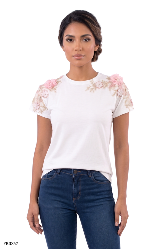 Camiseta Manga Corta Con Aplique