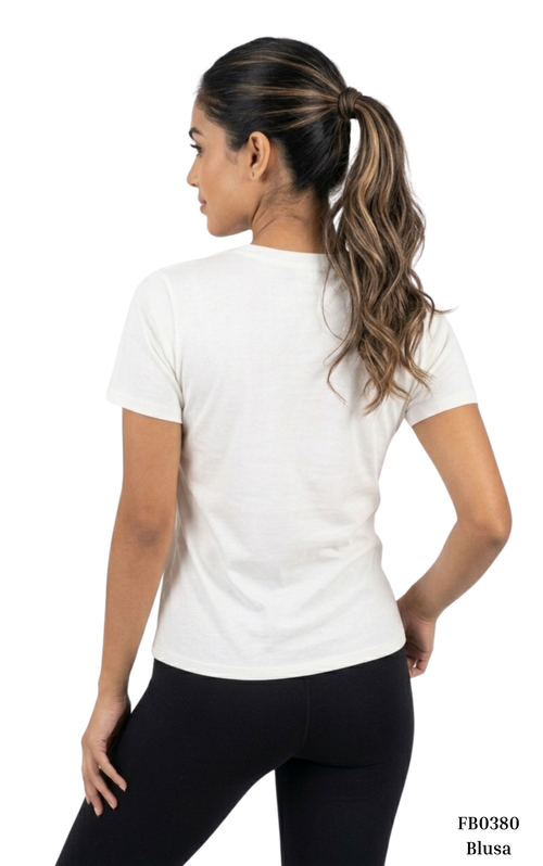Camiseta Manga Corta Con Flores En 3D