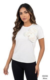 Camiseta Manga Corta Con Flores En 3D