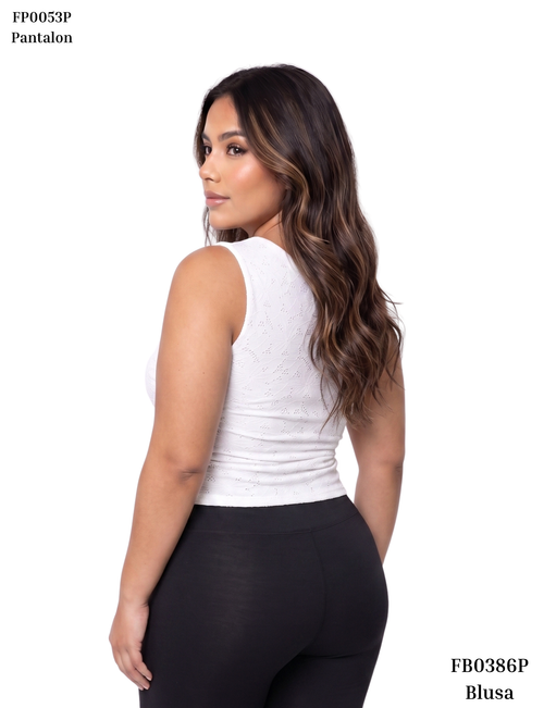 Blusa Asimetrica Surcido Lateral