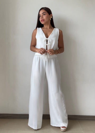 Conjunto De Blusa Con Lazos Frontales