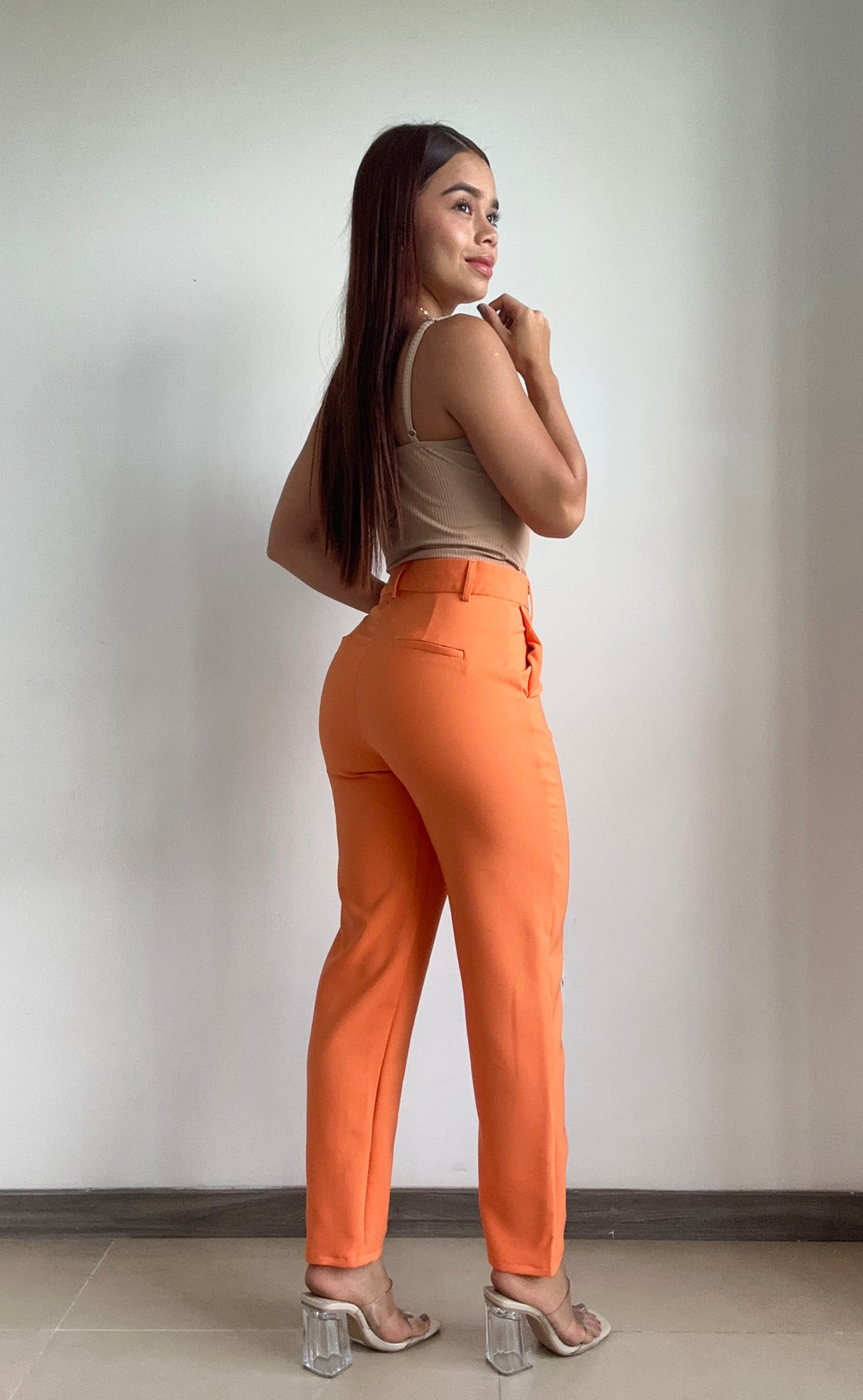 Pantalon 3/4 Bolsillos Pinzas Traseras