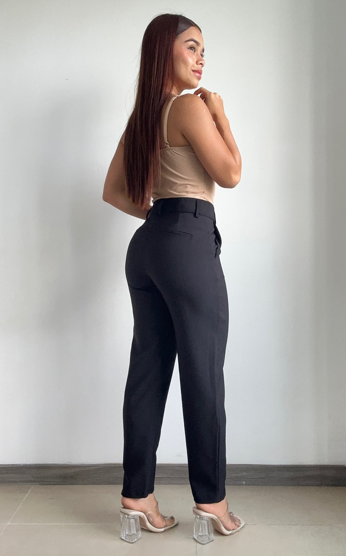 Pantalon 3/4 Bolsillos Pinzas Traseras