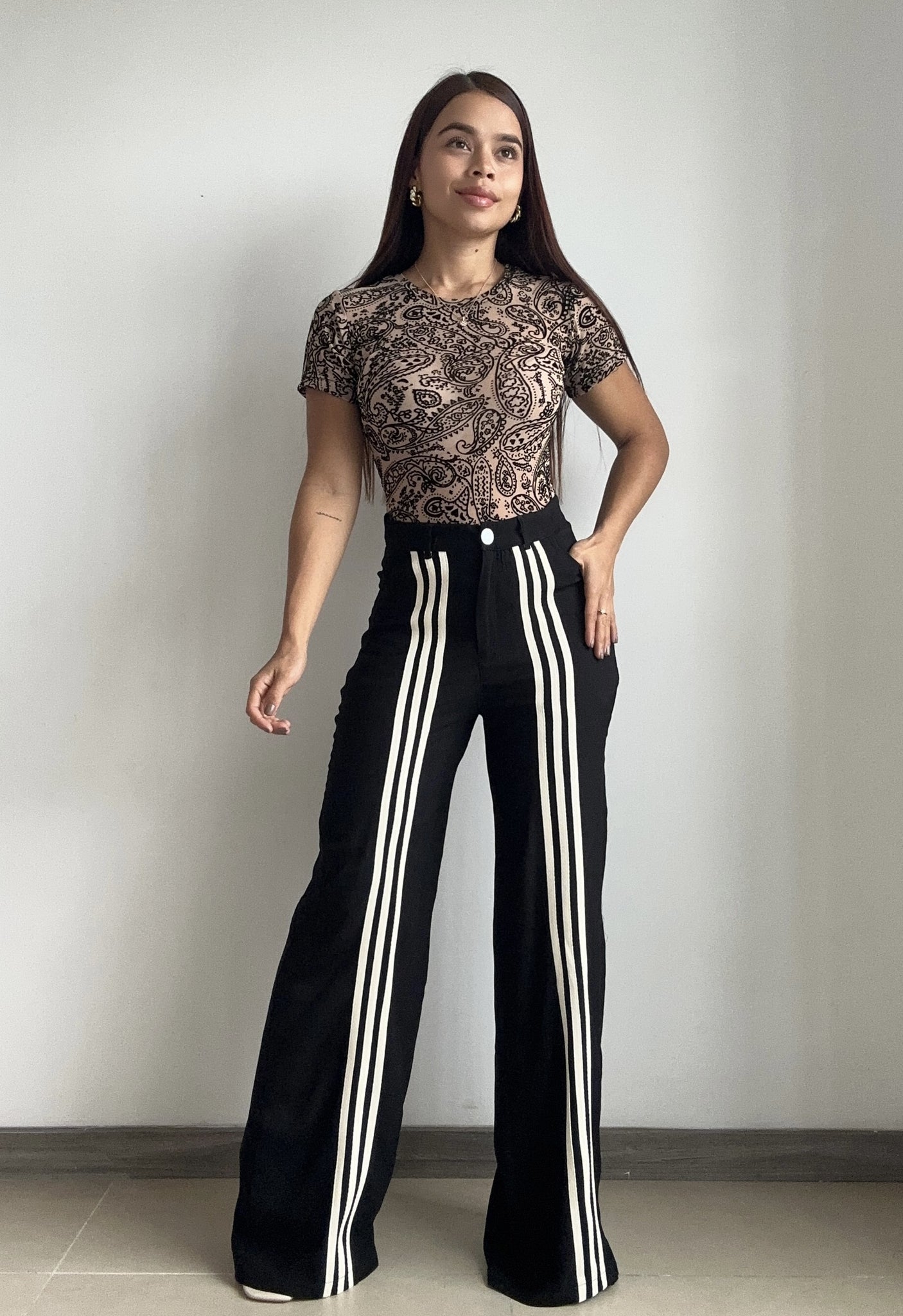 Pantalon Estilo Deportivo Con Rayas