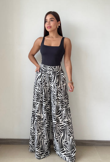 Pantalon Estampado Con Prenses