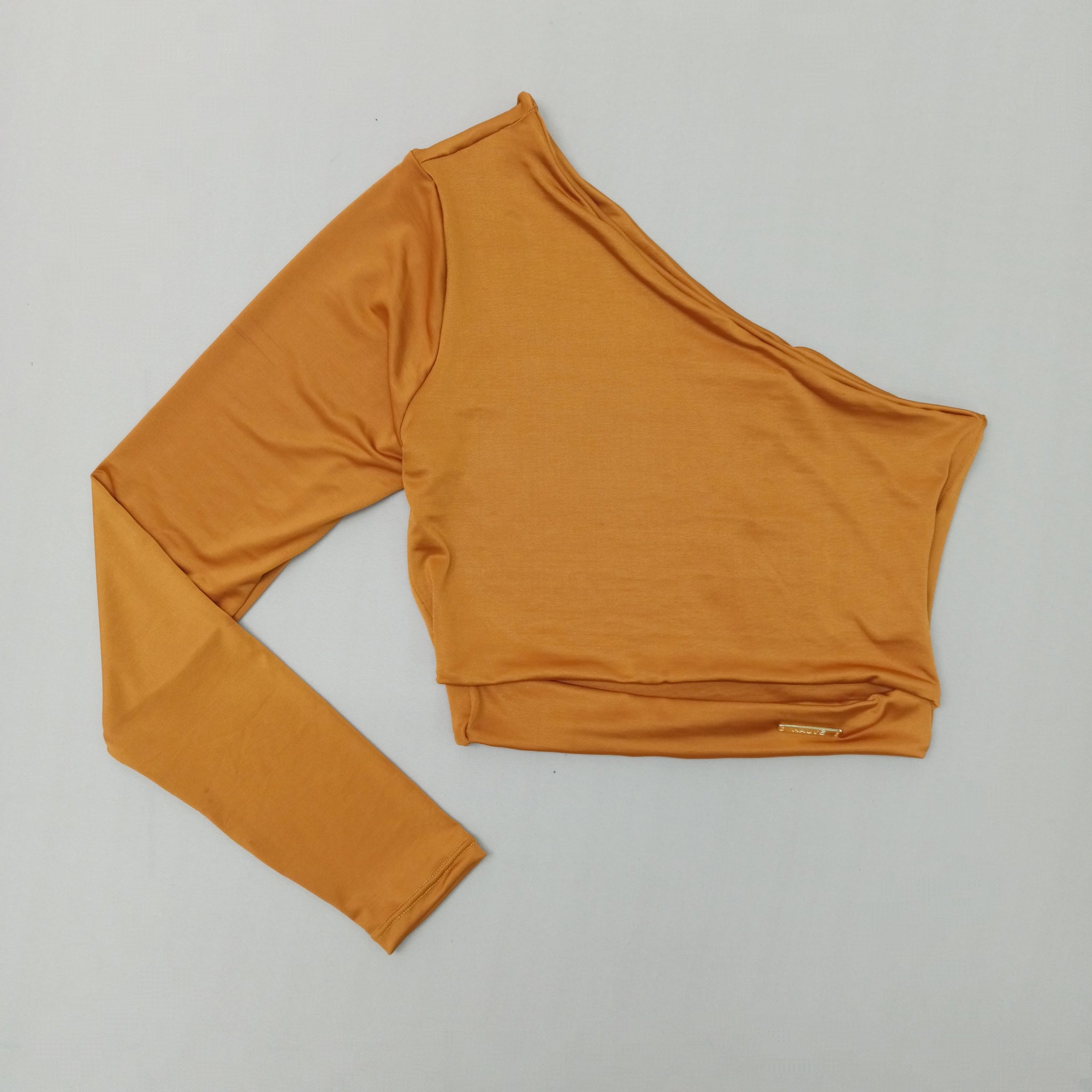 Blusa Asimétrica Una Manga