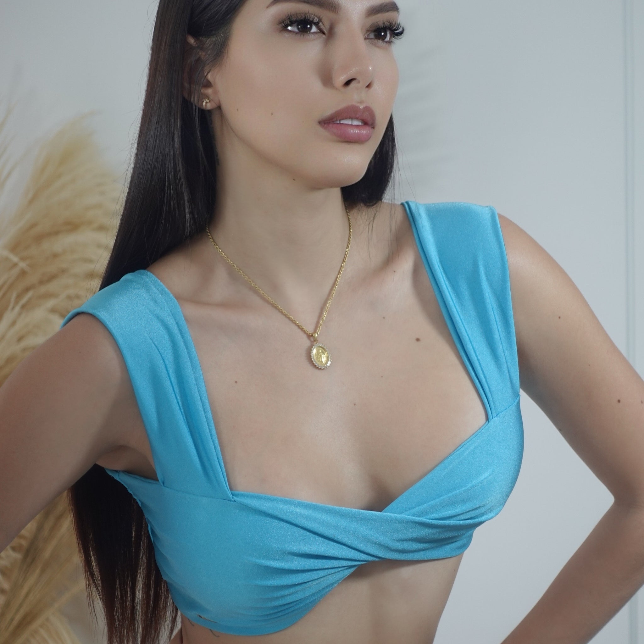 Crop top cruzado tiras anchas