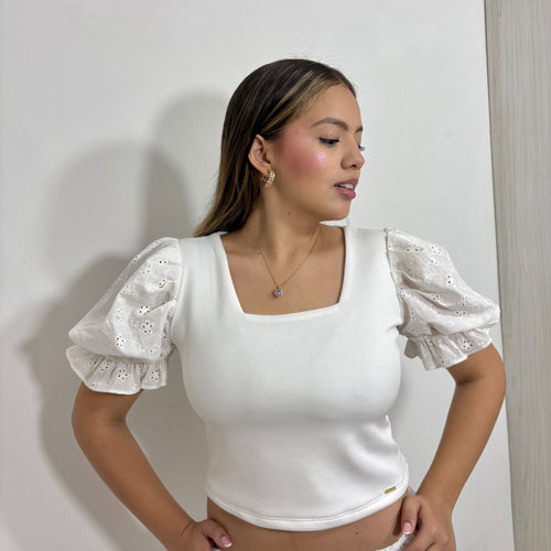 Blusa Manga Corta En Hoja Rota
