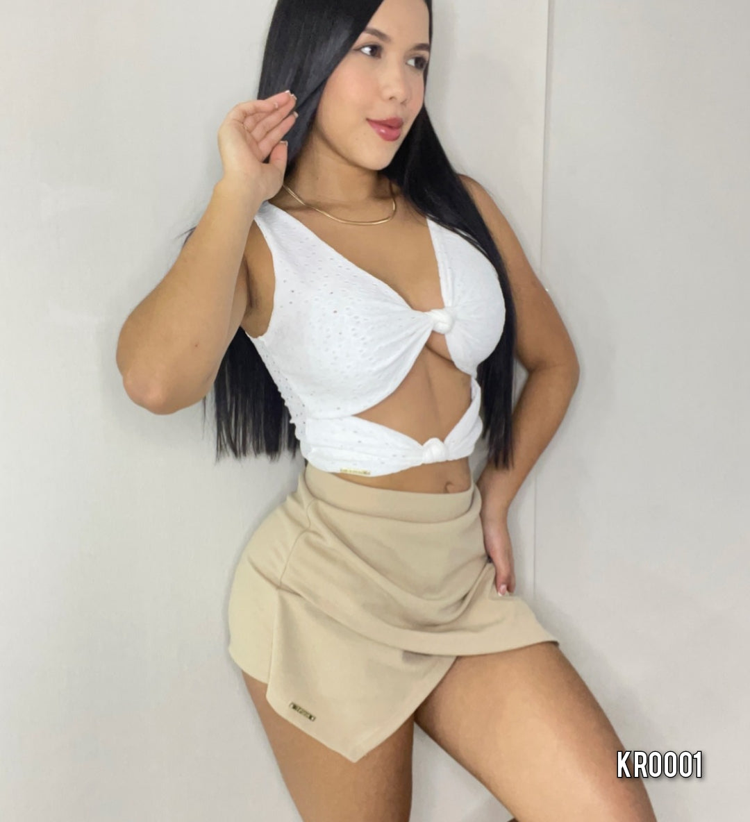 Blusa Manga Sisa Escote Nudos