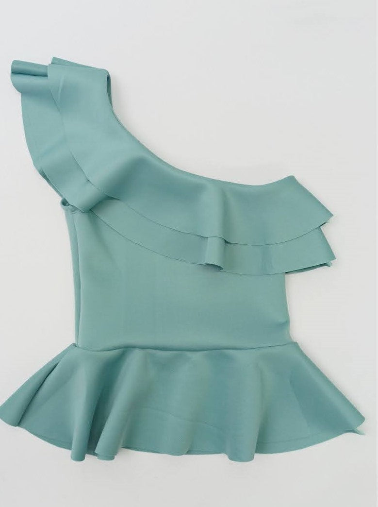 Blusa Asimetrica Sobrefalda