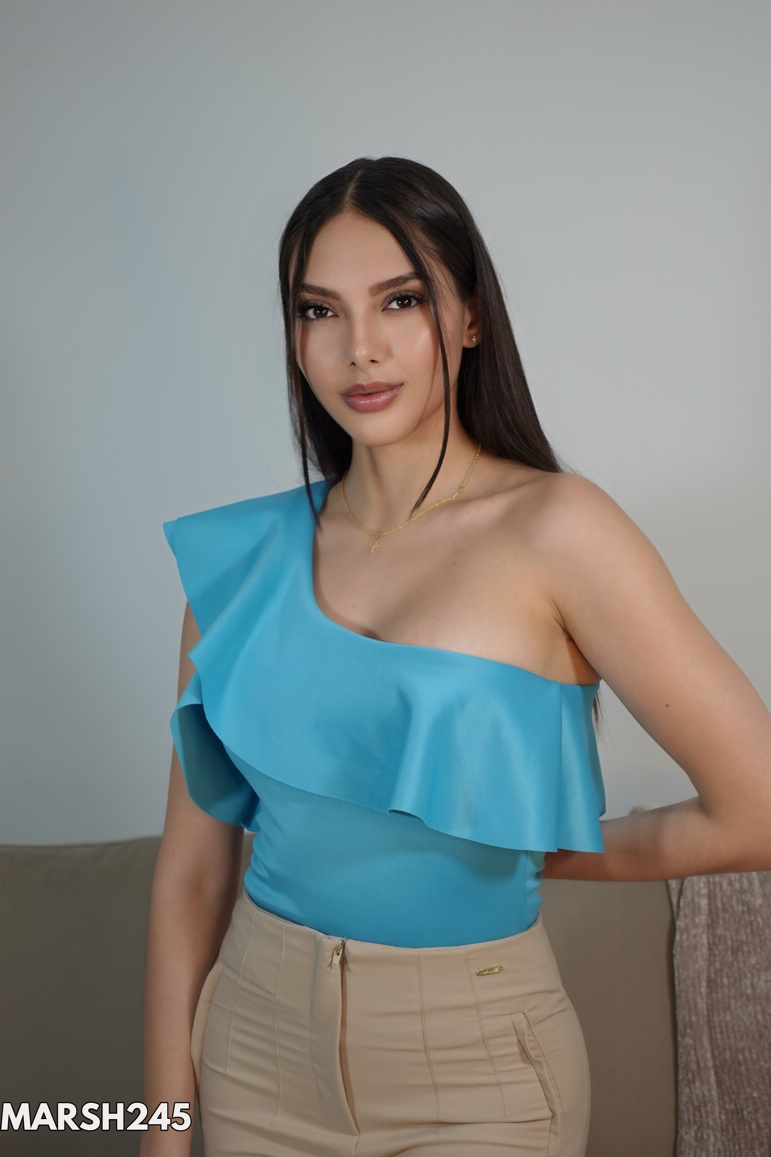 Blusa Asimetrica Con Bolero Lateral